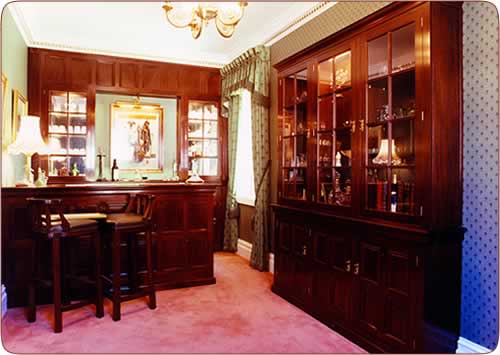Fitted bar
