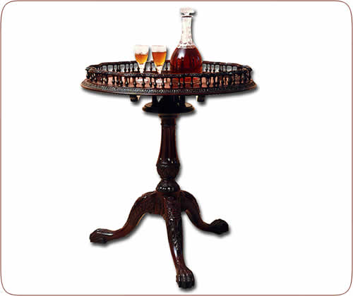 Gallery Table